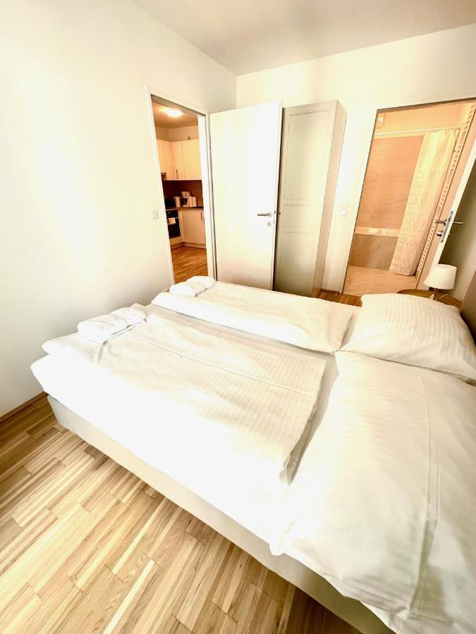 Forsthaus 30 Free Garage Lägenhet Wien Exteriör bild